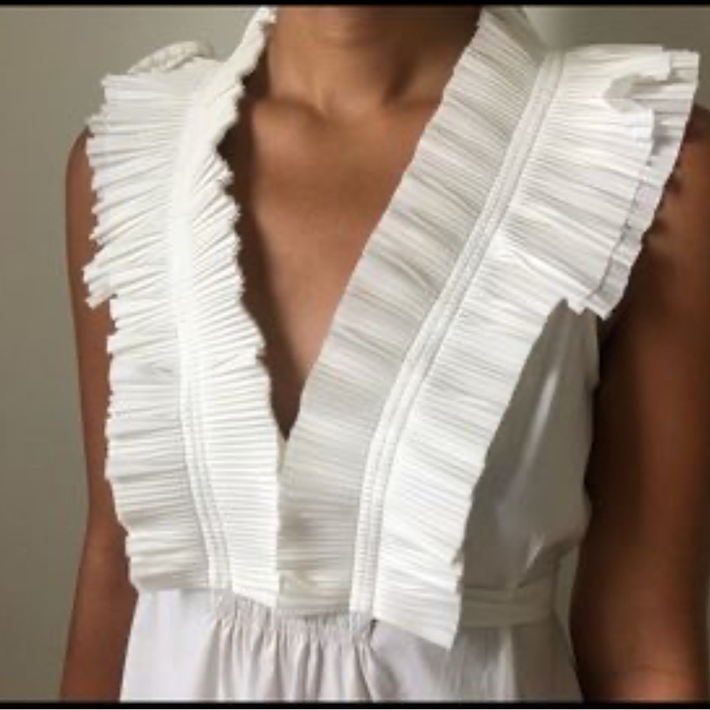 BCBGMaxAzria White Ruffled Blouse